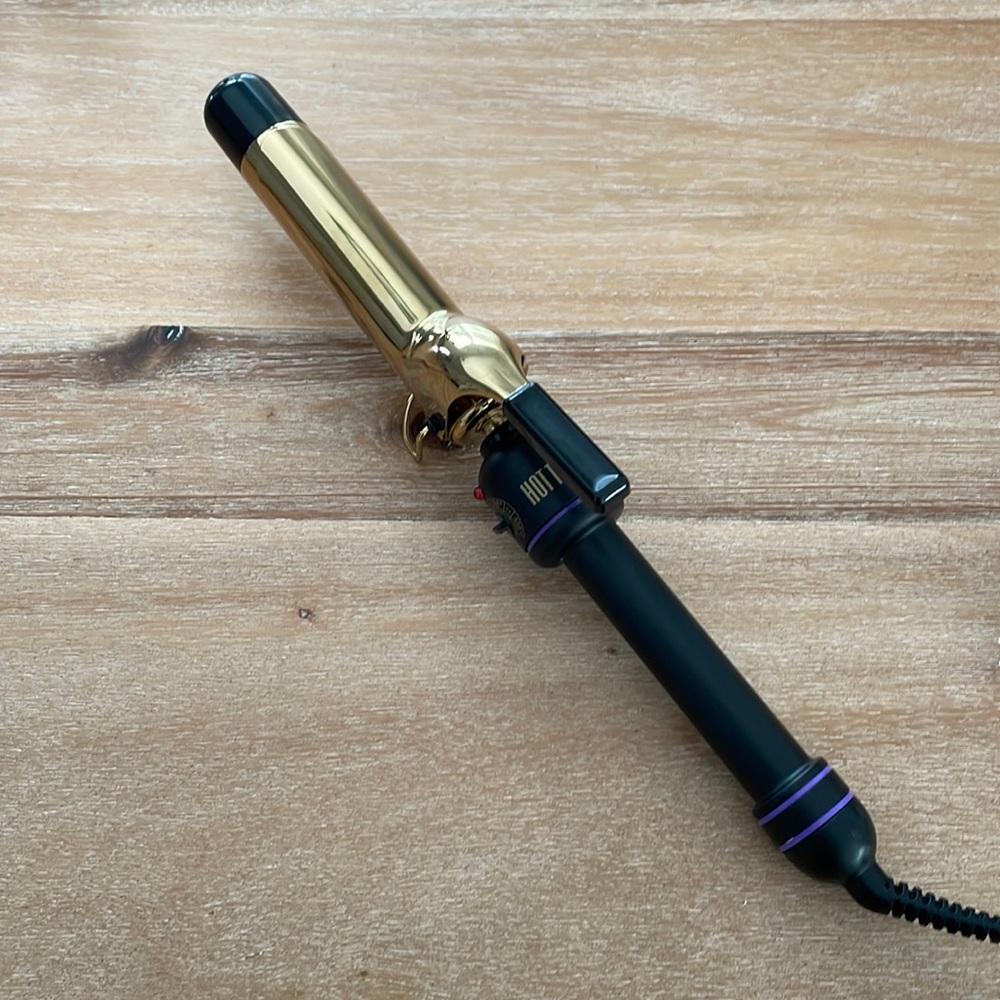 Hot Tools Pro Signature 24K Gold Curling Iron/Wand, (1-1/4 in).